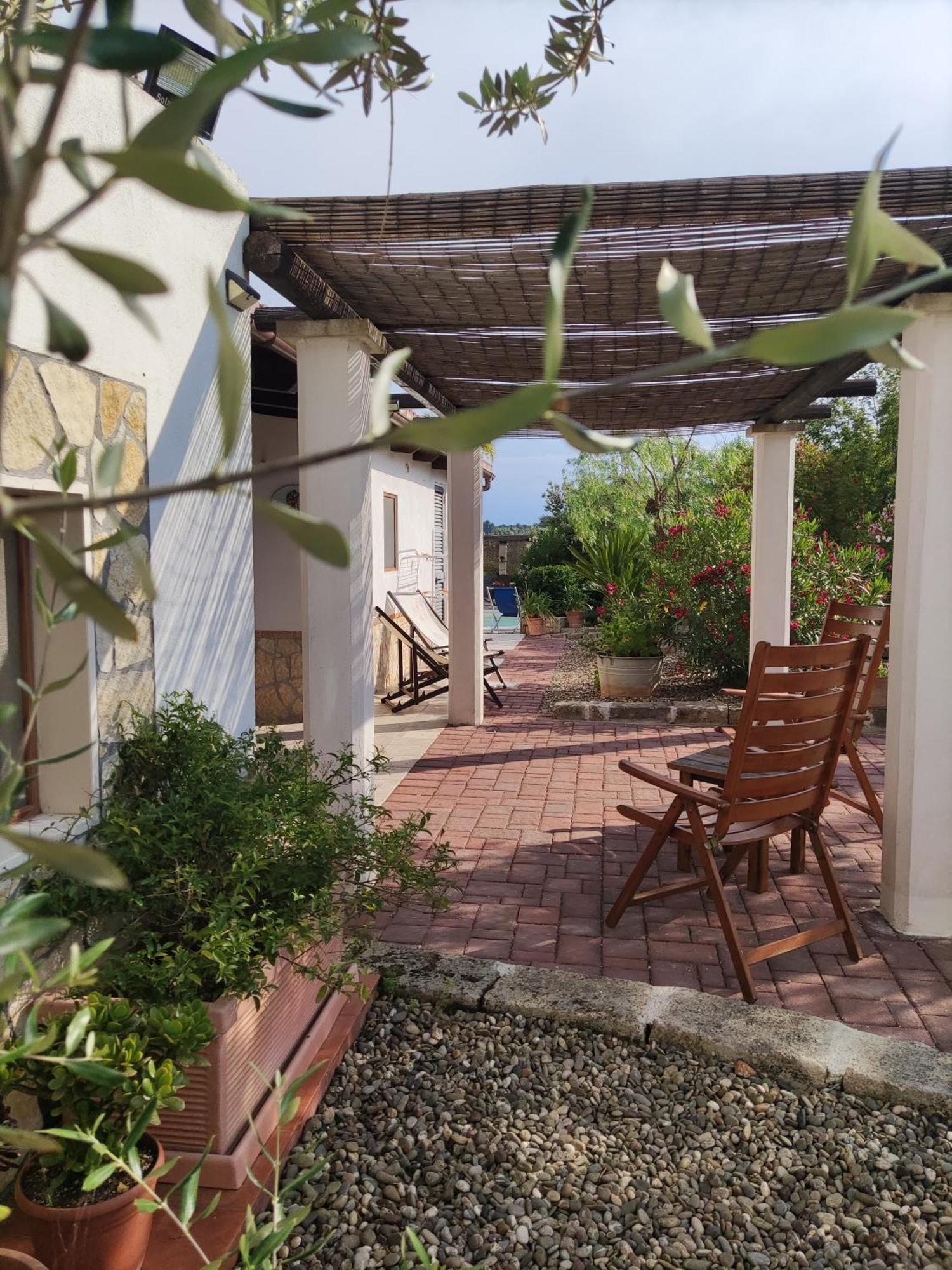 Villa Giulia B&B Кастеллана-Гротте Экстерьер фото
